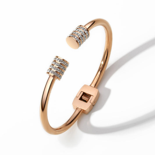 Pottera Cylindrical Bracelet